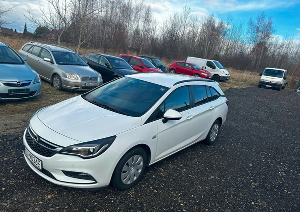 Opel Astra cena 39800 przebieg: 167000, rok produkcji 2016 z Jaworzno małe 79
